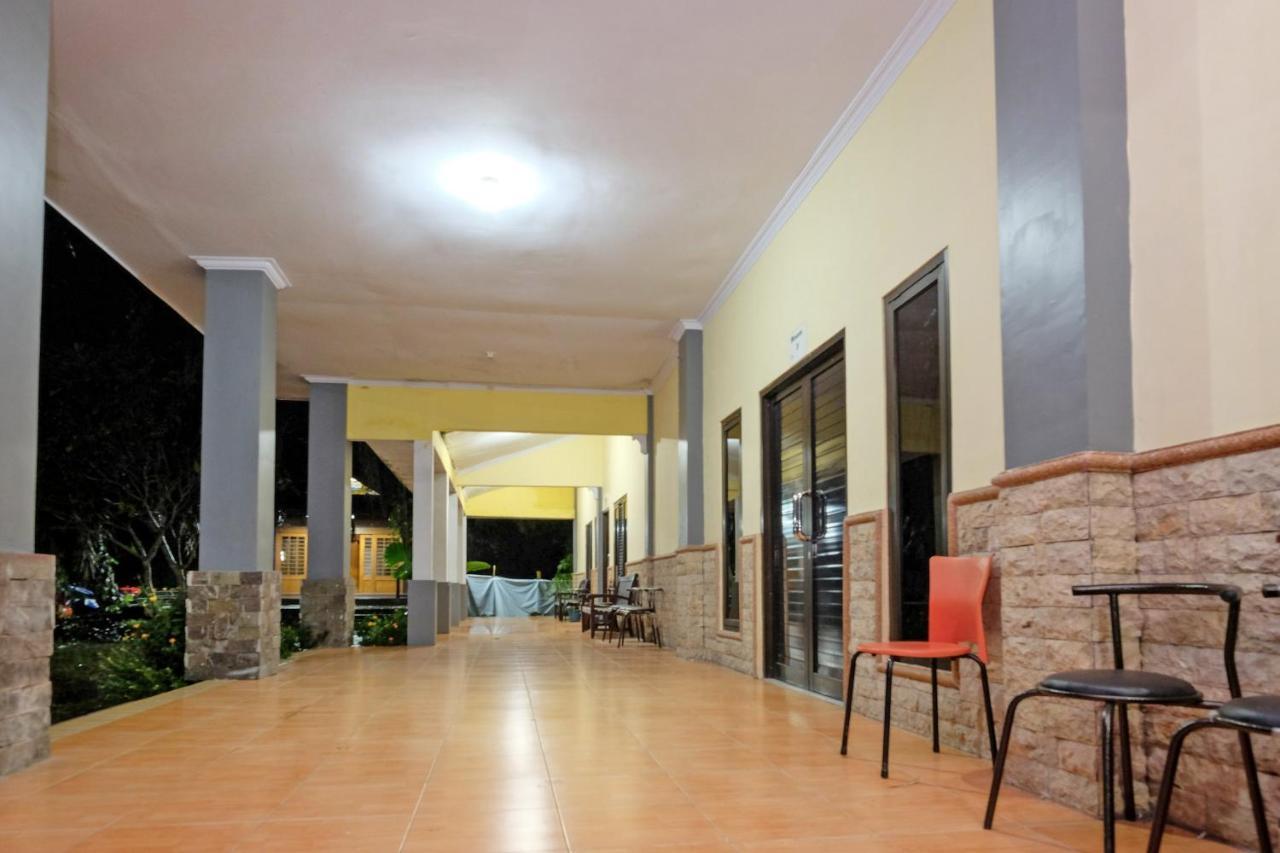 Zen Rooms B Walk Batu Malang Extérieur photo