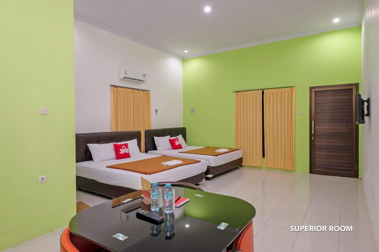 Zen Rooms B Walk Batu Malang Extérieur photo
