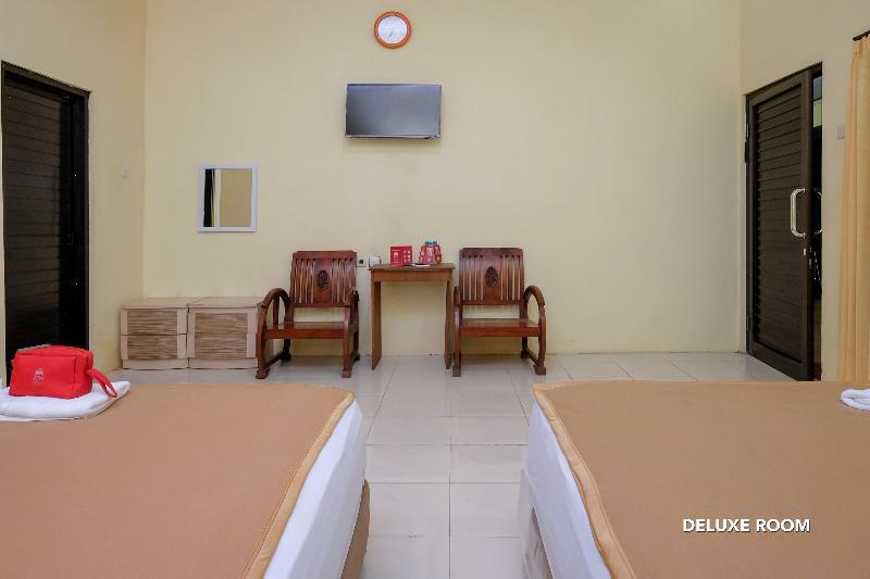Zen Rooms B Walk Batu Malang Extérieur photo
